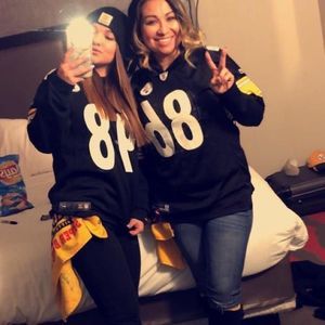 Meet your Posher, Claudia